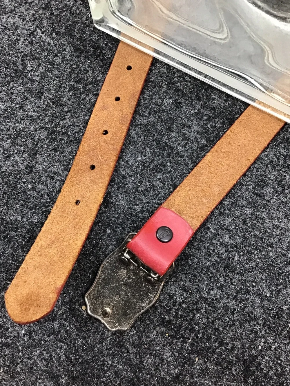 Vintage 90’s Justin red tooled leather belt silver conchos 30